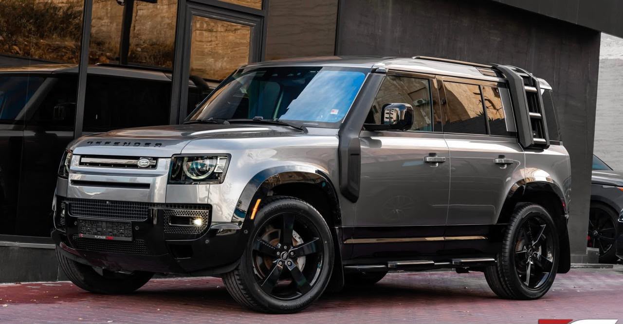 Land Rover Defender luxury SUV rental Jordan