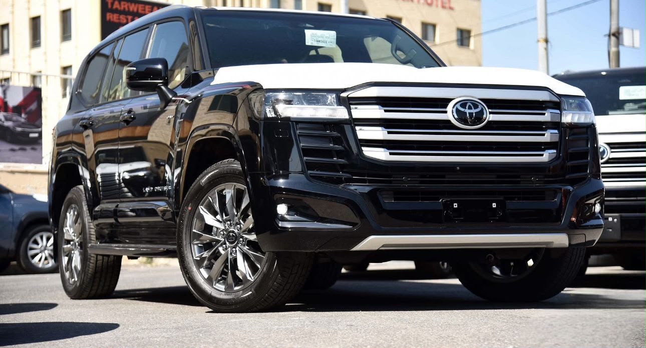 Toyota Land Cruiser 300 luxury SUV rental Jordan